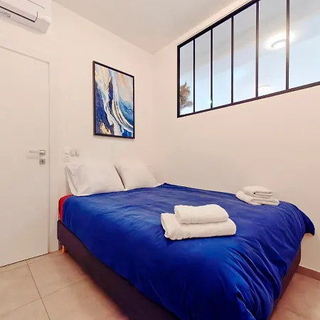 City Vibes, Free Parking & Air Conditioning نيس