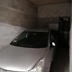 Vibes, Indoor Parking & Air Conditioning Apartmán